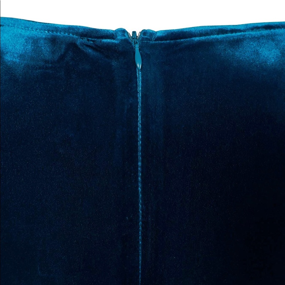 🆕 VELVET RUCHED COCKTAIL DRESS - Picture 3 of 6